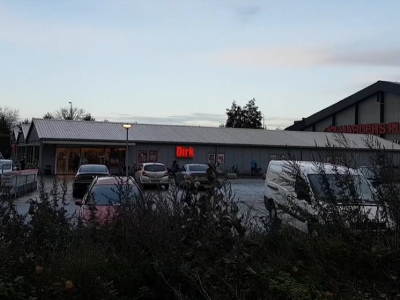 Aanpak geluidsoverlast parkeerplaats supermarkt Dirk van den Broek