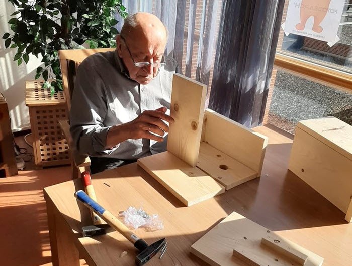 Vogelhuisjes voor verzorgingstehuizen Randmeer en Weideheem in Harderwijk