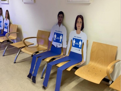 Kartonnen personen in ziekenhuis St.Jansdal Harderwijk