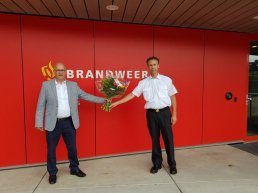 Bert Holleman feliciteerd duikteam Harderwijk
