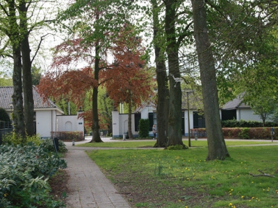 Graven vernield op begraafplaats Oostergaarde Harderwijk