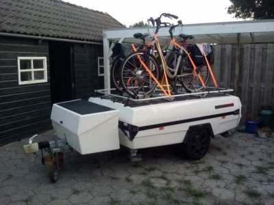 Getuigen gezocht: Diefstal vouwwagen met twee e-bikes