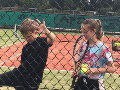 Ouder en kind tennismiddag bij Tennisvereniging Frankrijk (foto's)