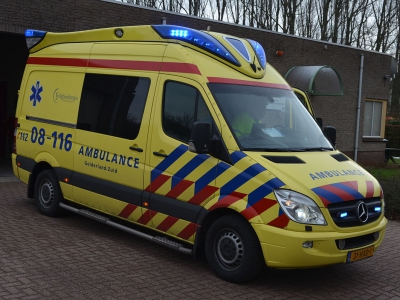 Jongen op bezorgscooter gewond na valpartij in Harderwijk