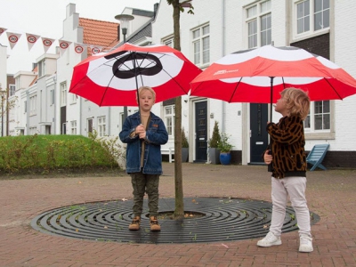 Buurtbewoners organiseren met VVN een verkeersveiligheidsactie in Waterfront Harderwijk