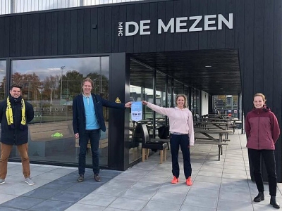 Hockeyclub de Mezen eerste gecertificeerd gezonde sportkantine in Harderwijk