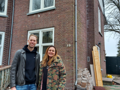​Daniël en Melissa kochten een klushuis aan Stationslaan in Harderwijk: 'We gaan echt alles verbouwen' 