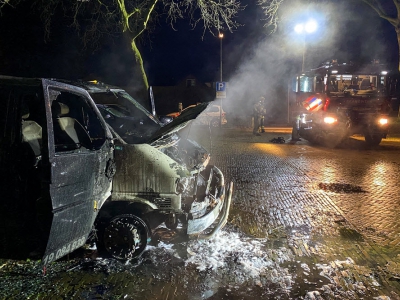Brand in een Volkswagen bestelbus op de Struikakkers in Ermelo