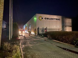 Brandweer uitgerukt voor melding brand op industrieterrein Lorentz