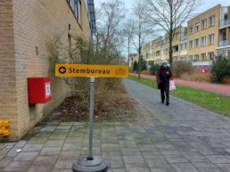 Check hier hoe druk het is bij de stembureau's in Harderwijk