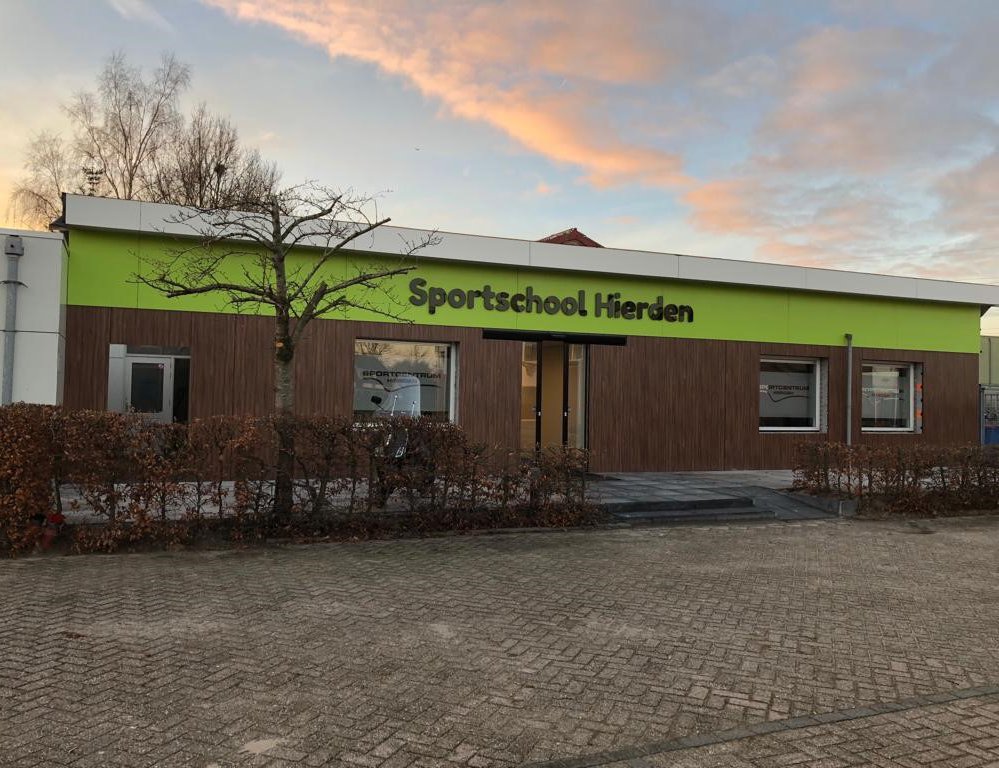 ​Ook zo'n zin om weer te bewegen? Bij Sportschool Hierden beginnen laagdrempelige basis lessen!