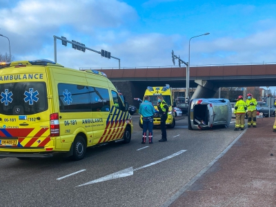 Ongeval tussen twee auto's op de kruising Stephensonstraat en Lorentzstraat in Harderwijk