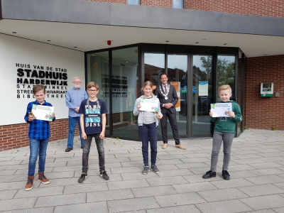 Drie leerlingen Cum Laude geslaagd voor het praktijk- en verkeersexamen