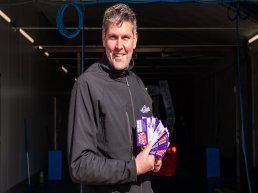 Niels Autowas: modern, duurzaam en 55 meter wasplezier