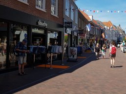 Harderwijkse binnenstad kleurt feestelijk oranje