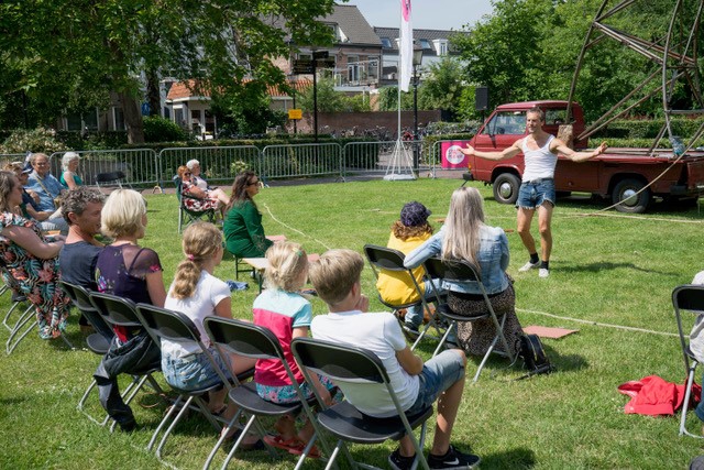 Centrum Harderwijk decor voor zomerprogramma podiumkunsten 