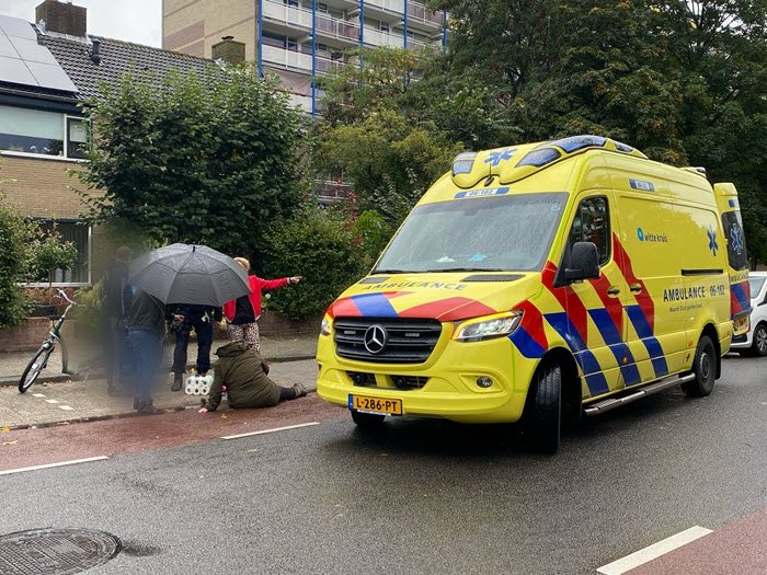 Eénzijdig ongeval met fietser op de Alberdingk Thijmlaan in Harderwijk.. @112veluwe