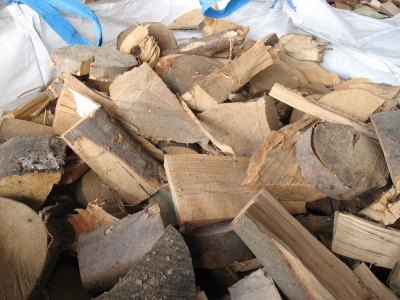 Gemeente gaat inwoners informeren over nadelige gevolgen van stoken met hout