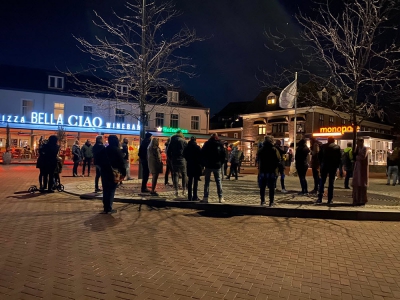 Protest tegen 2G coronamaatregel in Harderwijk
