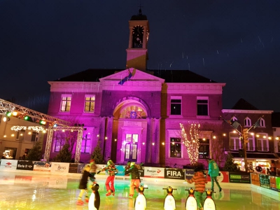 Lions Club Harderwijk laat kinderen schaatsen