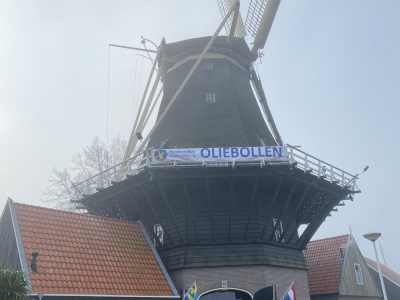 Harderwijkse molen verkoopt oliebollen