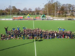 MPeople Hotdogtoernooi en familiehockeytoernooi bij MHC de Mezen