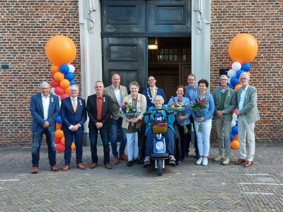 Elf Koninklijke Onderscheidingen in Harderwijk en Hierden 