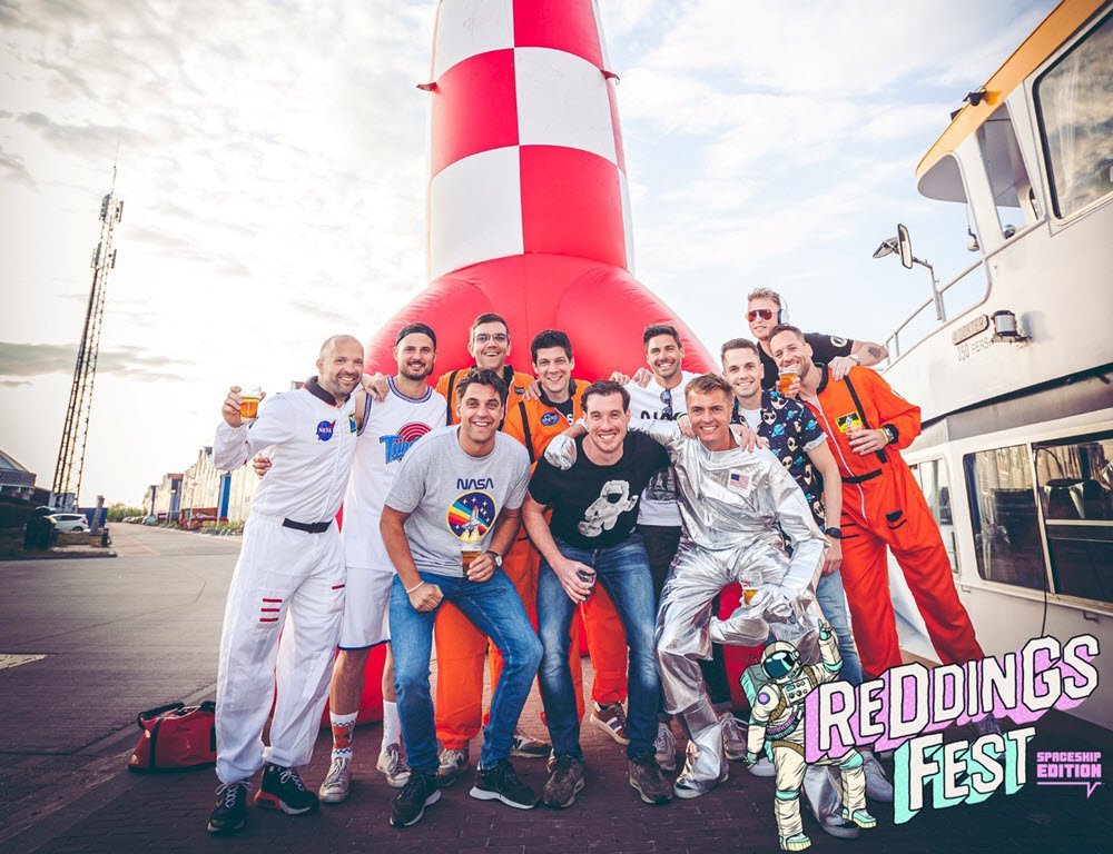 De ruimte in met Reddingsfest