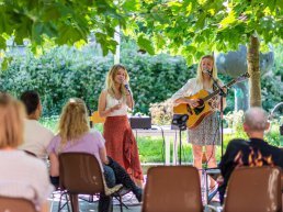 Gluren bij de buren: Ga op cultuursafari en bezoek 90 optredens in vele wijken van Harderwijk