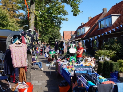 7e RommelRoute Zeebuurt Harderwijk, kleedjesmarkt door de hele wijk!