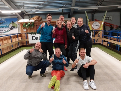 Nieuwe skileraren opgeleid bij Delphindoorski in Ermelo