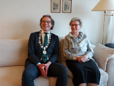 Mevrouw Nijhuis - Jonkman viert 101ste verjaardag