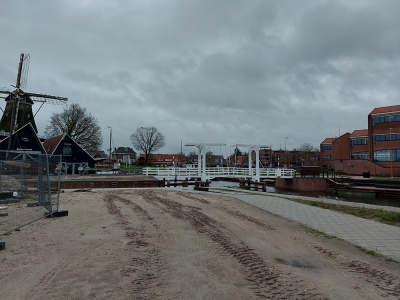 Vissersbrug in Harderwijk weer open voor voetgangers en scheepvaart
