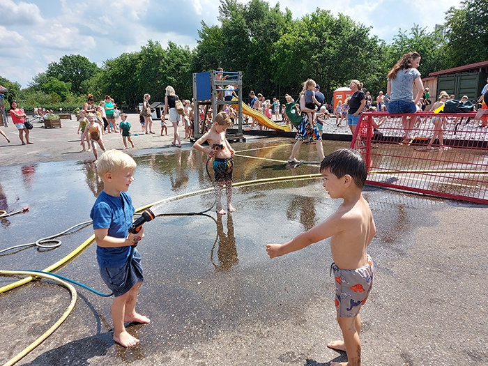 Modderfeest 2023 in Ontmoetingstuin de Rietmeen 1