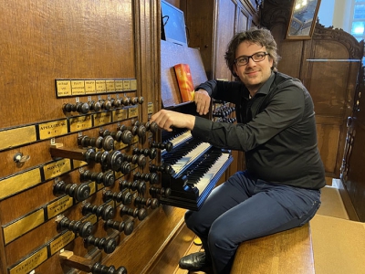 Sander van den Houten op Harderwijker orgel