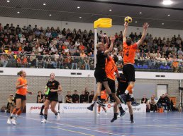 Geslaagde test Oranje-internationals tegen Unitas in Harderwijk