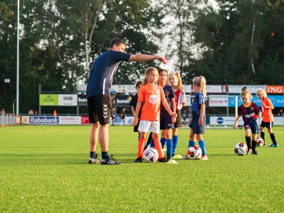 Voetbalclub FC Horst en ING slaan handen ineen zodat ieder kind kan voetballen 