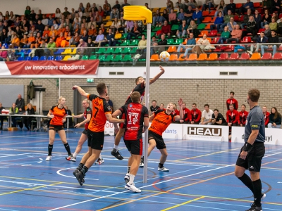 Unitas deelt tik uit aan AW.DTV en verovert koppositie in Korfbal League 2