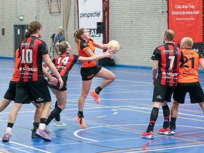 Unitas verliest cruciaal duel van Mid-Fryslân, play-offs ver weg