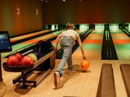 Nieuw: Bowlen en karaoke-café bij Kok Experience