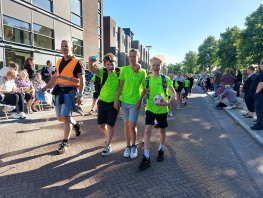 Foto's Avondvierdaagse Harderwijk dinsdag 20 mei 2025