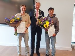 Uitreiking Carnegie Heldenmedailles aan Arshad Hotak en Johannes Floor
