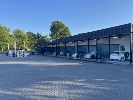 Zelfs campers en kleine vrachtwagens in de nieuwste wasboxen van Harderwijk 