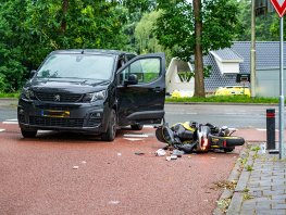 Scooterrijder gewond bij aanrijding op kruising in Harderwijk