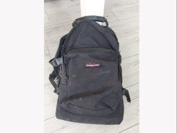 Gevonden: zwarte Eastpak rugzak met schoolboeken (naam: Max)