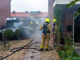 Brand in bijgebouw Harderwijk snel onder controle