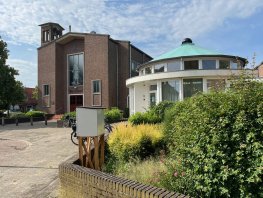 Gezellige kledingbeurs bij De Zaaier