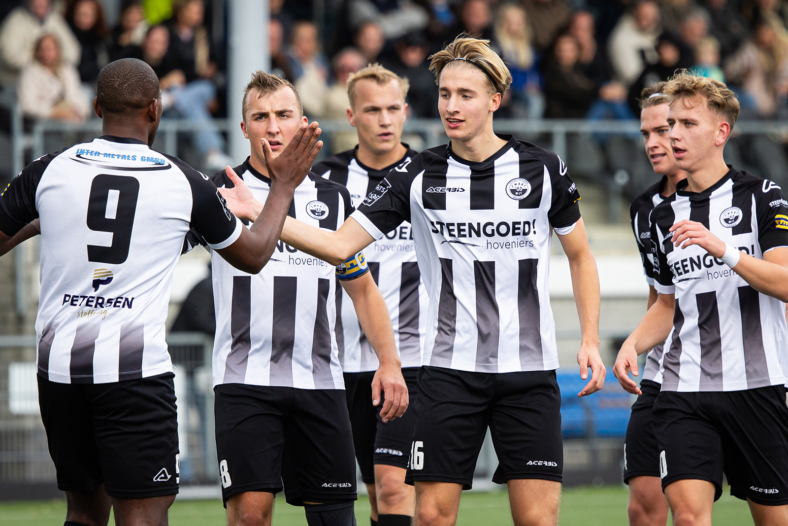 Zwart-Wit’63 speelt op de aanval en dat pakt tegen Columbia goed uit: ‘Risico genomen’
