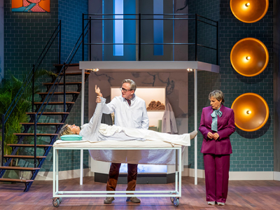 DUBBEL OP! Een hilarische theaterkomedie van Jon van Eerd over schoonheidsidealen 