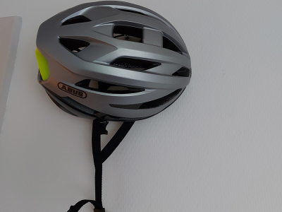 Helmplicht voor onze fietsende BOA’s